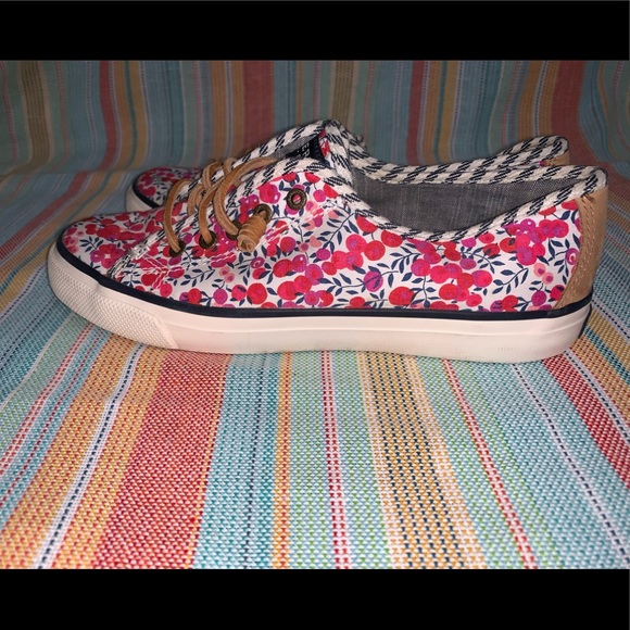 Sperry Slip In Shoes 7.5 - Picture 4 of 5